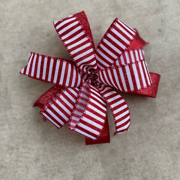 Red and White Bow - Picture 3 of 3